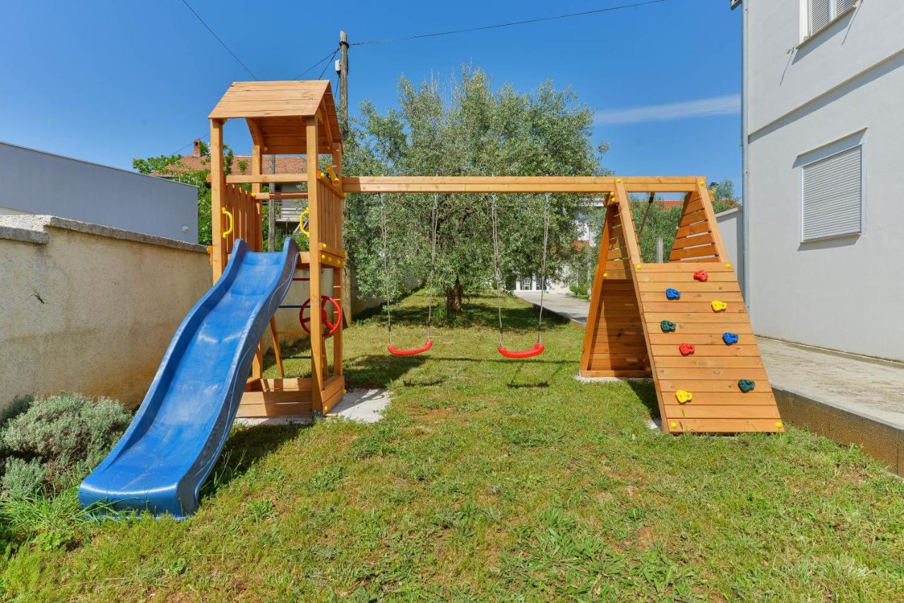 Hacienda Mia With Pool,Bbq, Yacuzzi,Free Parking Задар Екстериор снимка