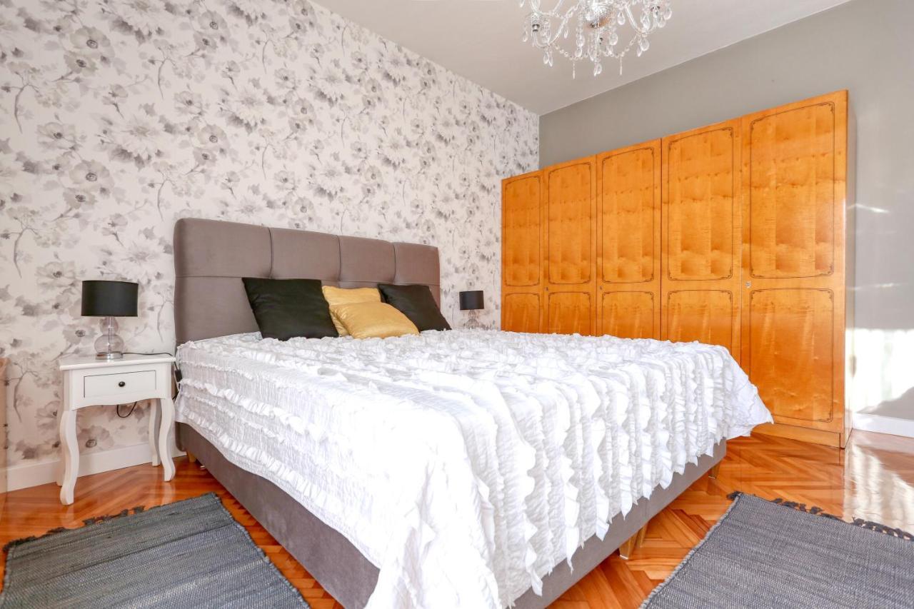 Hacienda Mia With Pool,Bbq, Yacuzzi,Free Parking Задар Екстериор снимка