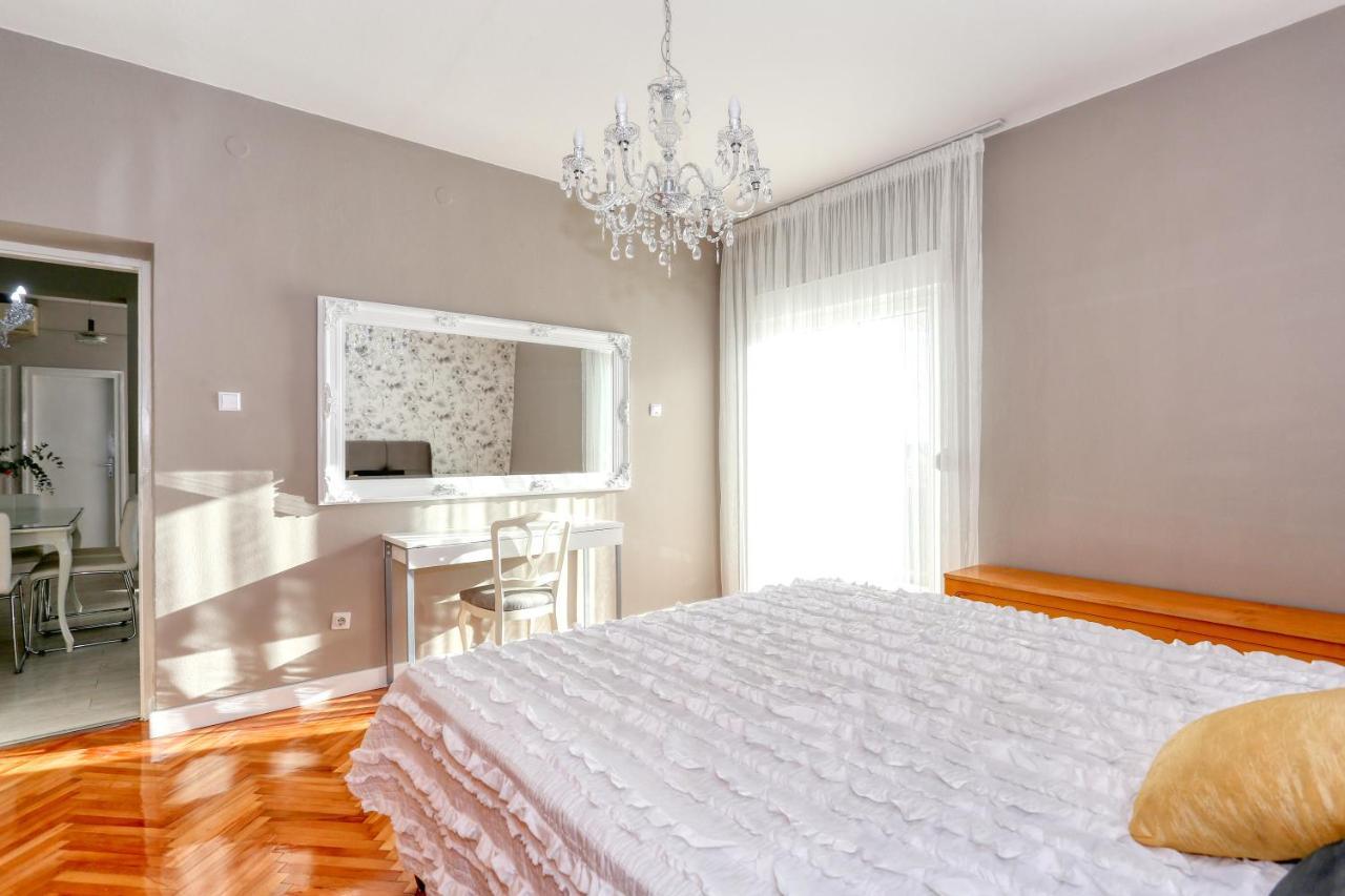 Hacienda Mia With Pool,Bbq, Yacuzzi,Free Parking Задар Екстериор снимка