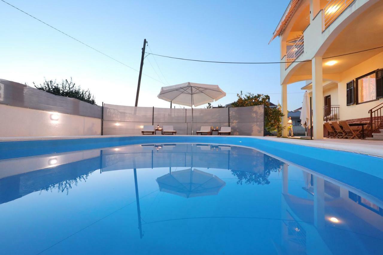 Hacienda Mia With Pool,Bbq, Yacuzzi,Free Parking Задар Екстериор снимка