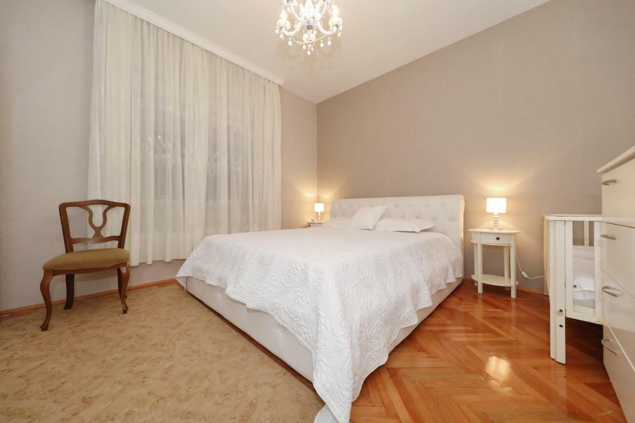 Hacienda Mia With Pool,Bbq, Yacuzzi,Free Parking Задар Екстериор снимка